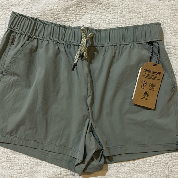 Avalanche, active shorts. Size large. NWT activewear. - Picture 2 of 8